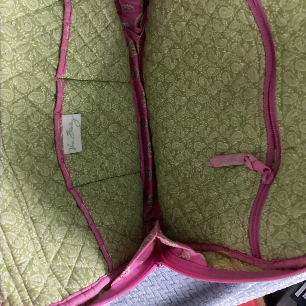 Vera Bradley Retired Pink Purse - Picture 4 of 4
